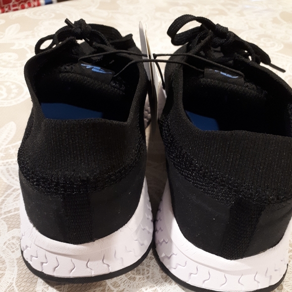 Women's Athletic Works Runners - Picture 3 of 5